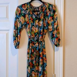 Tucker 100% silk floral dress Medium